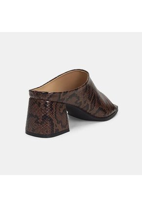 Sandalia Para Mujer Bata Negro Janette