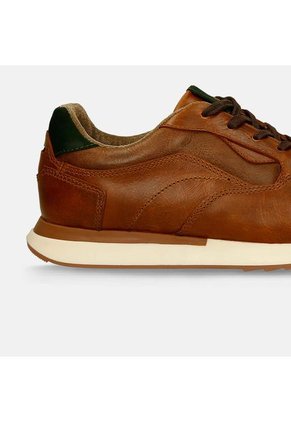 Tenis Para Hombre Bata Miel Leonel Sierra