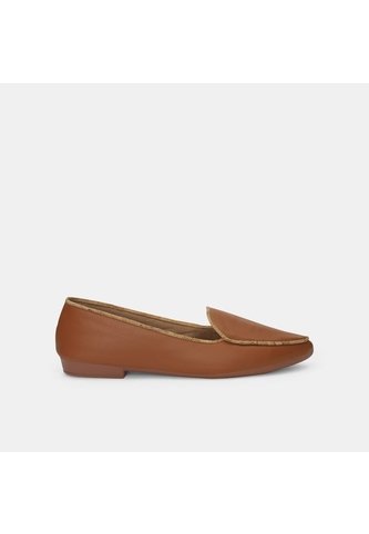Baleta Para Mujer Bata Beige Gina'S Puntuda Bata