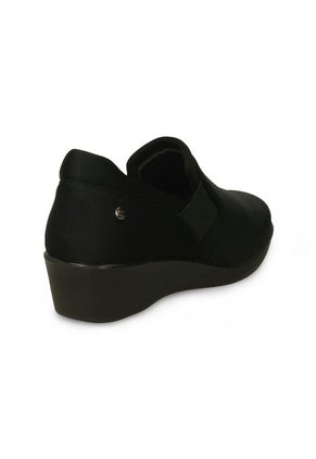 Mocasines Para Mujer Bata Comfit Negro Ilina