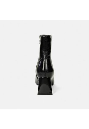 Botines Para Mujer Bata Red Label Negro Karime Noxema