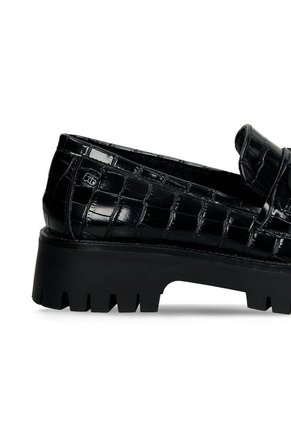 Mocasines Para Mujer Bata Red Label Negro Ibsen Fatima