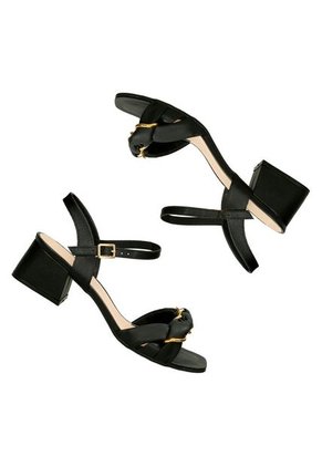 Sandalias Negro Bata Red Label Gricela Mujer