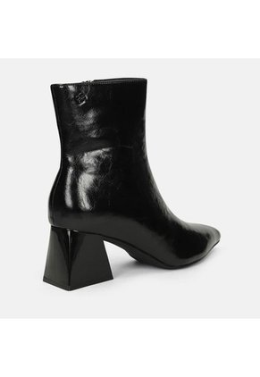 Botines Para Mujer Bata Red Label Negro Kady Nicks