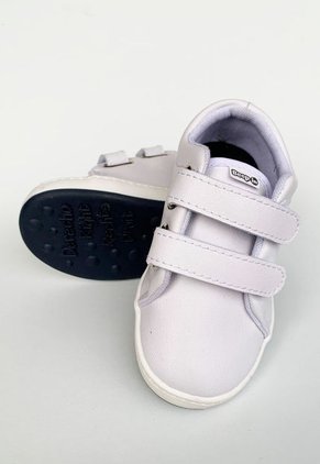 TENIS COLEGIAL BÁSICO BLANCO BEEP IN