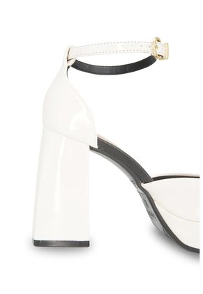 Tacón Alto Crema Beira Rio