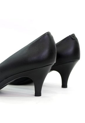 Tacónes Para Mujer Marca Beira Rio, Color Negro