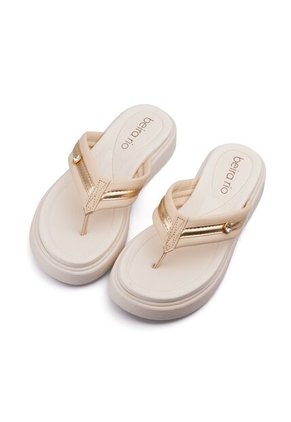 Sandalia Playera Para Mujer Beira Rio 0228537-102CREMA