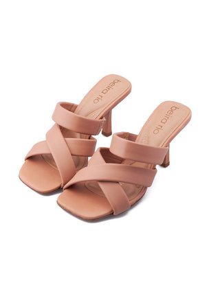 Sandalia Nude Cruzada Beira Rio