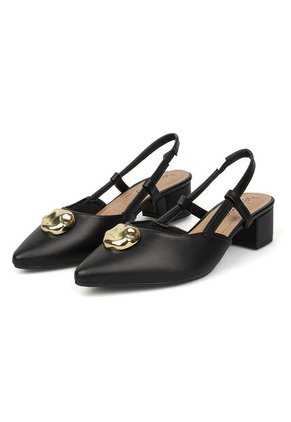 Tacon Bajo Cuadrado Slingback Negro Beira Rio