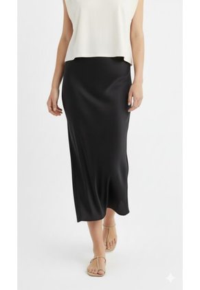 Falda En Satín Negra Para Mujer