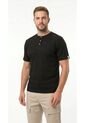 Camiseta Negra Manga Corta Cuello Nerú Para Hombre de Belife