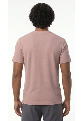 Camiseta Rosada Manga Corta Para Hombre