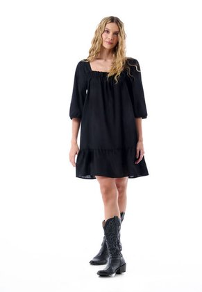 Vestido Corto Frente Resortado