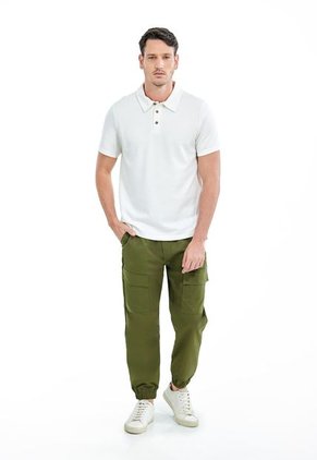 Camiseta Tipo Polo