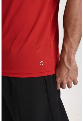 Camiseta Deportiva Manga Sisa Roja Para Hombre