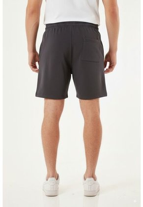 Bermuda Gris En Burda Para Hombre