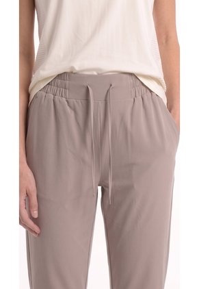 Jogger Deportivo Taupe Para Mujer
