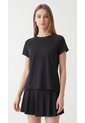 Camiseta Deportiva Negra Con Espalda Cruzada Para Mujer de Belife