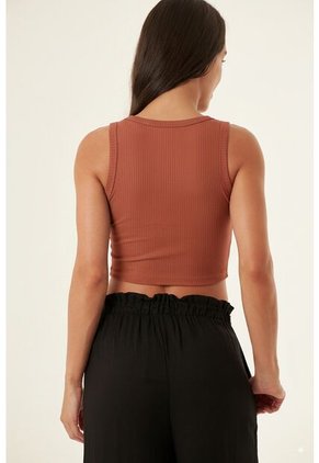 Camiseta Manga Sisa Roja En Rib Para Mujer