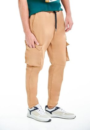 Pantalón Tipo Cargo Con Bolsillos