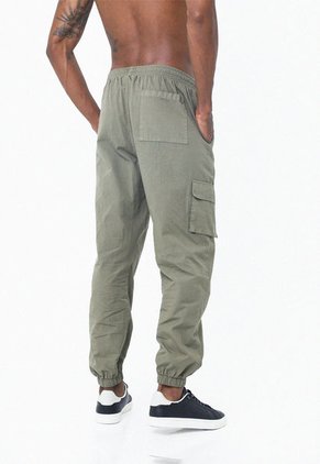 Pantalón Verde Con Bolsillos Laterales Para Hombre Belife