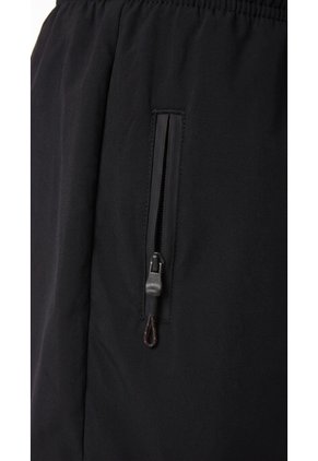 Pantaloneta Deportiva Negra Con Malla Interna Para Hombre