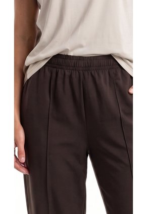 Pantalón Deportivo Café Con Bota Ajustable Para Mujer