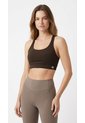 Top Deportivo Chocolate Con Tiras Cruzadas Para Mujer de Belife