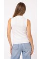 Camiseta Ivory Manga Sisa Con Cuello Alto Para Mujer de Belife
