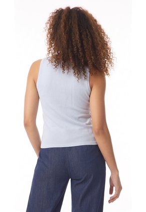 Camiseta Azul Claro Manga Sisa Con Cuello Alto Para Mujer