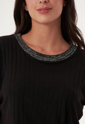 Camiseta Cuello Tejido Negra Para Mujer