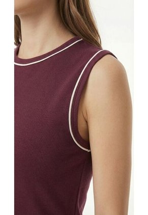Camiseta Deportiva Vinotinto Manga Sisa Para Mujer