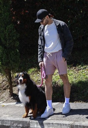 Bermuda Magenta Para Hombre En Textura Galleta