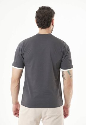 Camiseta Manga Corta Gris Para Hombre