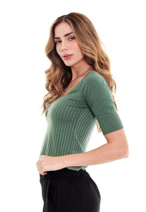 Blusa Verde Con Escote Para Mujer