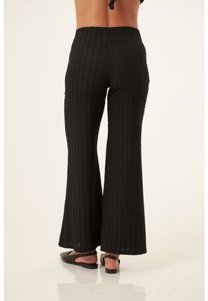 Pantalón Bota Campana Negro En Tejido Suave Para Mujer