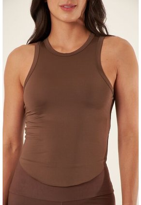 Camiseta Deportiva Manga Sisa Café Para Mujer