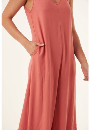 Enterizo Largo Rojo Con Silueta Amplia Para Mujer