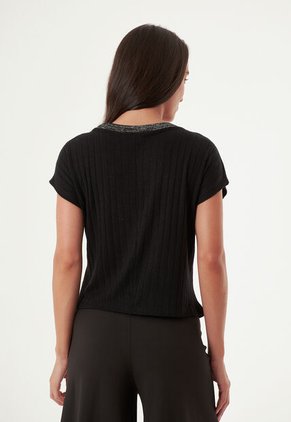 Camiseta Cuello Tejido Negra Para Mujer