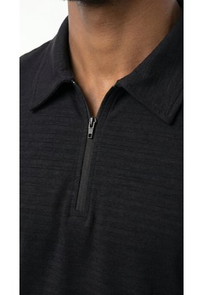 Polo Negro Para Hombre Con Cierre Funcional