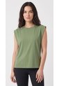 Camiseta Verde Manga Sisa Amplia Para Mujer de Belife