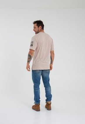 CAMISETA MANGA CORTA HOMBRE