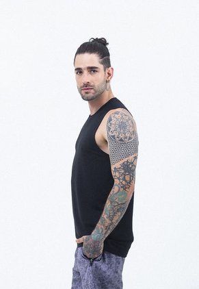 Camiseta Deportiva Manga Sisa Negro Para Hombre Belife