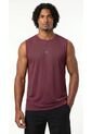 Camiseta Deportiva Burgundy Manga Sisa Para Hombre de Belife