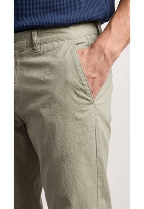 Pantalón Chino Caqui Para Hombre
