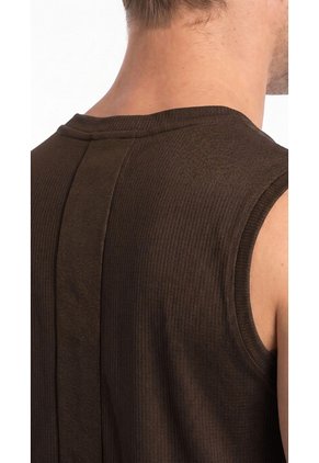 Camiseta Deportiva Sisa Café Para Hombre