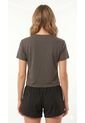 Camiseta Deportiva Café Oscuro Silueta Corta Para Mujer de Belife
