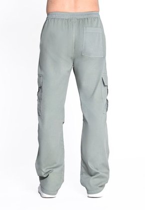 Pantalón Tipo Jogger Con Cargo