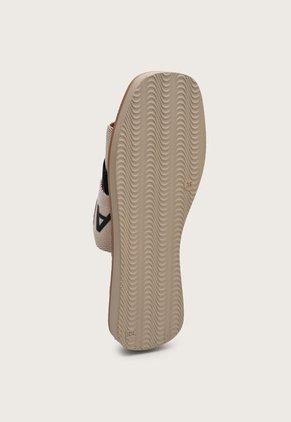 Playeras Betsy Negro